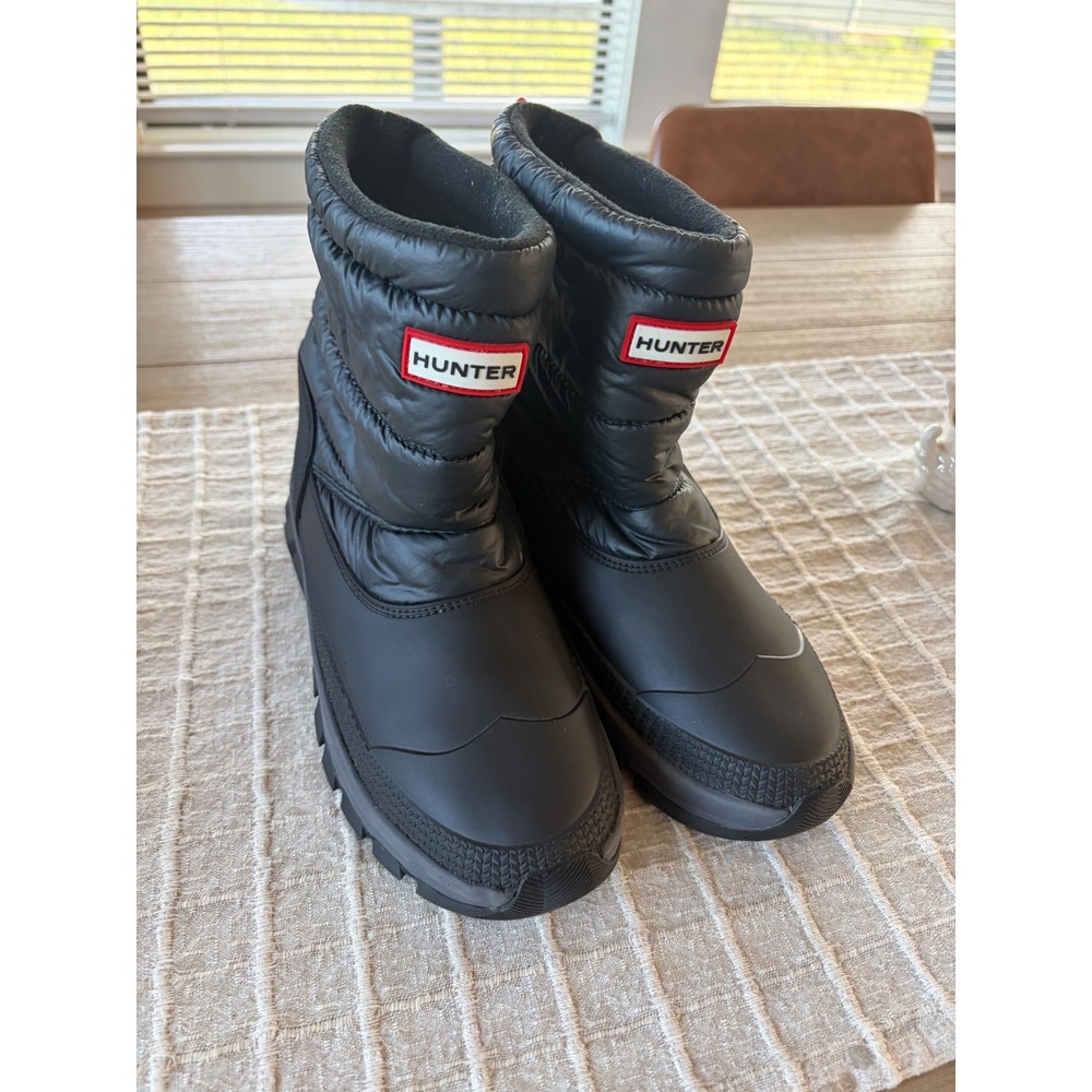Hunter Intrepid Short Snow Boots Women's Size 7 US Black Insulated Waterproof